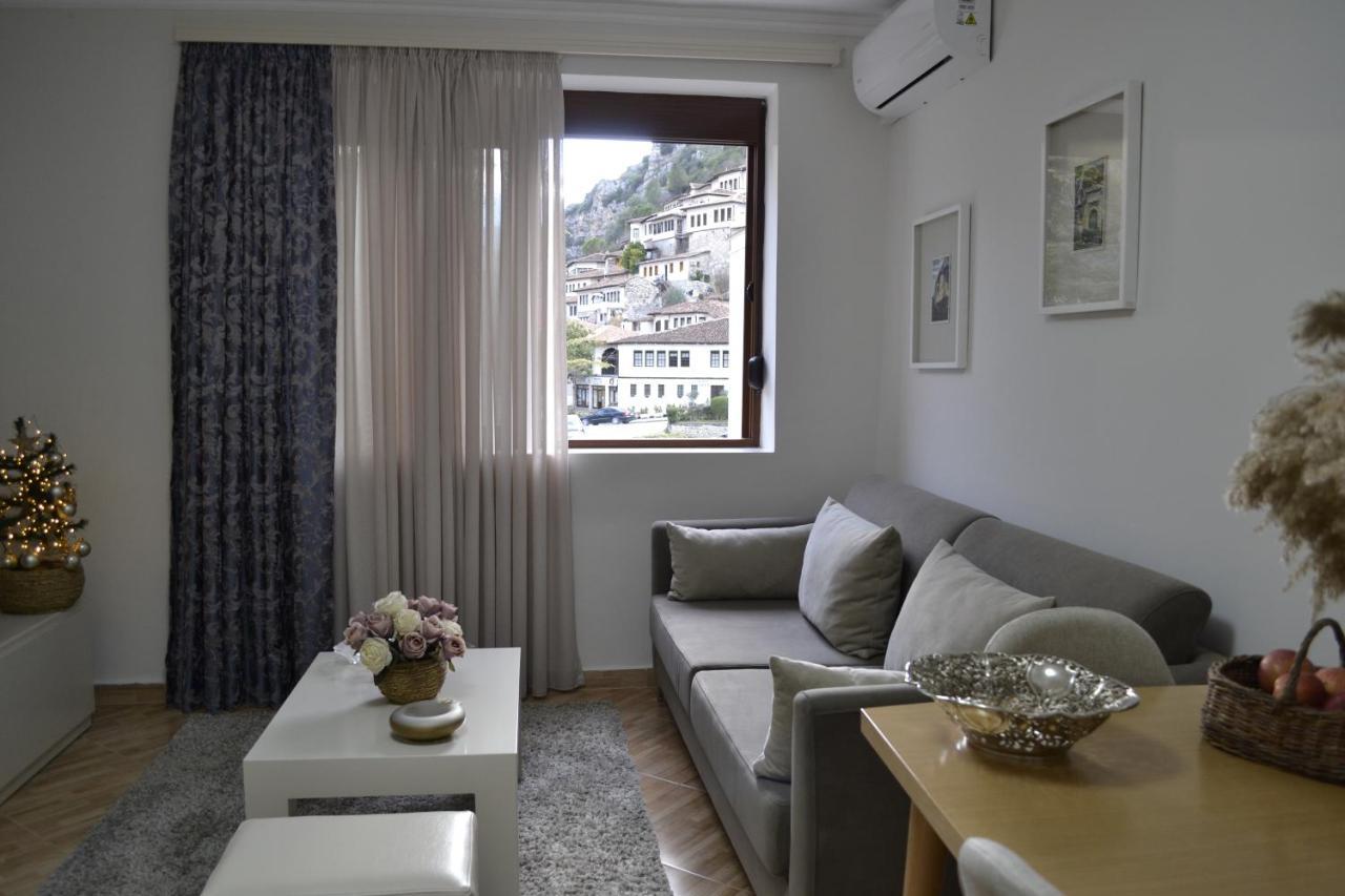 Aria Apartment Berat Buitenkant foto